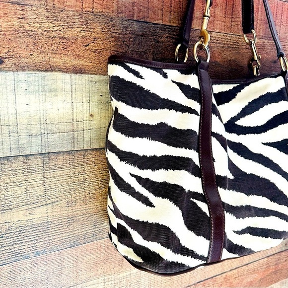 Micheal Kors Animal Print Canvas/Leather Tote Bag - Picture 5 of 11